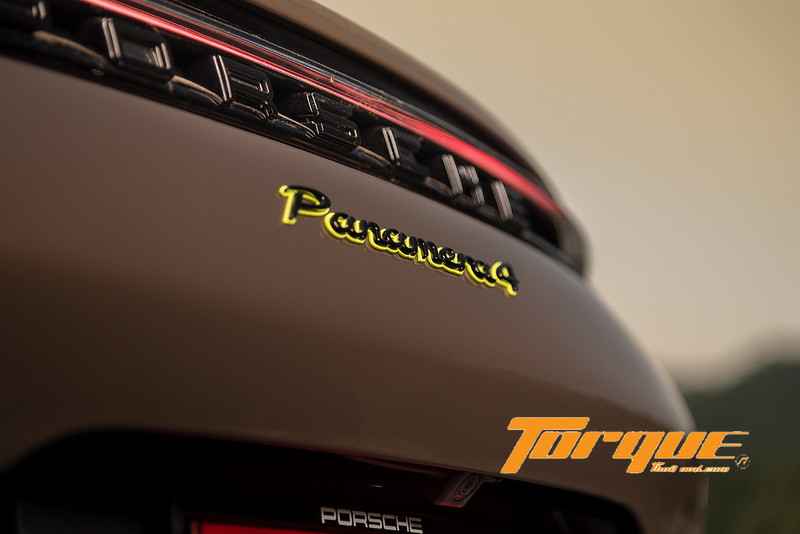 รีวิว ลองขับ Porsche Panamera 4 E-Hybrid Platinum Edition ซีดานคันหรู