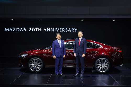 Mazda6 20th Anniversary Edition_Tadashi Miura & Thee Permpongpanth