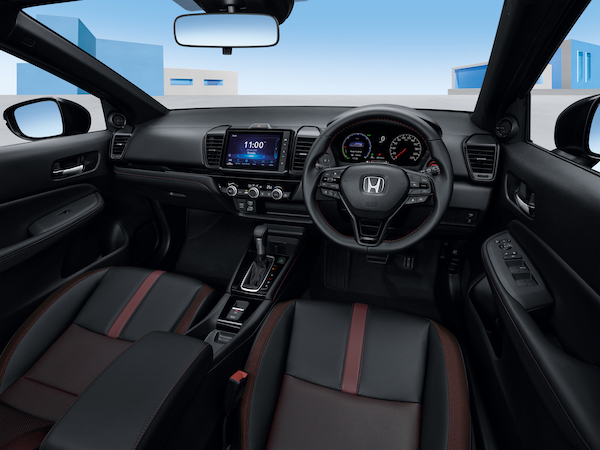 New Honda City Hatchback 2024 _ Main Console 