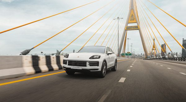 Porsche Cayenne S E-Hybrid Coupe LAMY TH Exterior 2024