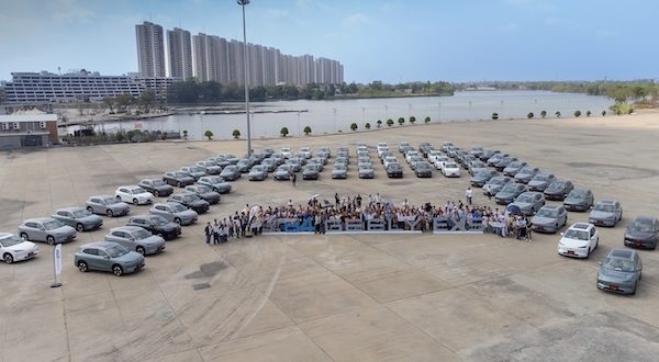 Thonburi Group deliver 84 GEELY EX5 units to the first group of customers in Thailand 2025