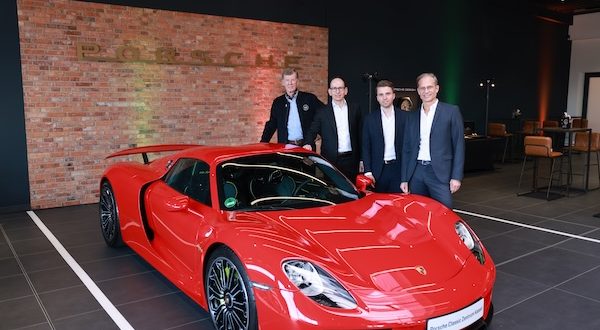 In the new Porsche Classic Centre's showroom Walter Röhrl, Alexander Fabig, Fabian Hottenrott and Florian Glinicke