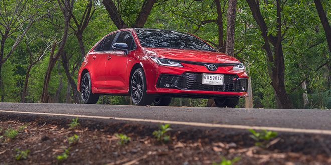 Toyota Corolla Altis HEV GR Sport 2025 exterior