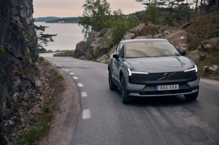 Volvo EX30 Cross Country