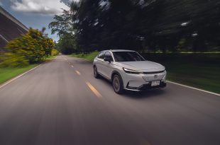 Honda e:N1 2025 มุมเฉียงด้านหน้ารถไฟฟ้า EV compact city car