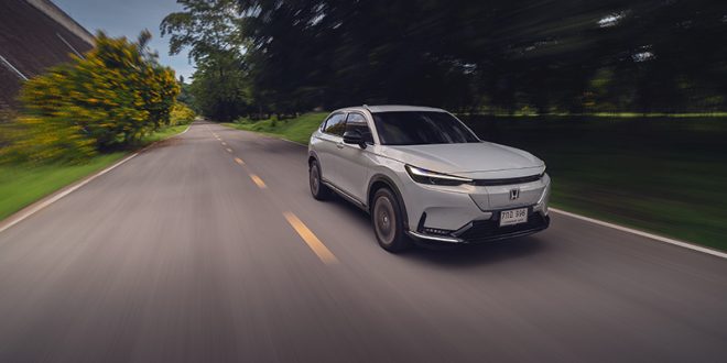 Honda e:N1 2025 มุมเฉียงด้านหน้ารถไฟฟ้า EV compact city car