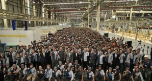 นิสสันฉลองเปิดสายการผลิตแบบบูรณาการ