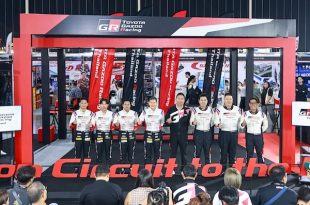 TOYOTA ปลุกพลัง Hilux REVO GR Sport 4x4 จาก AXCR 2025 สู่เวที Bangkok Auto Salon 2025