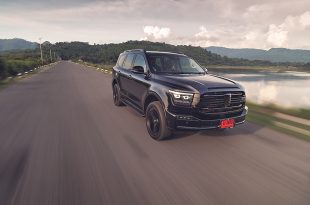 GWM TANK 500 Diesel Black Warrior 4WD 2025 วิ่งบนถนน มุมหน้าตรง