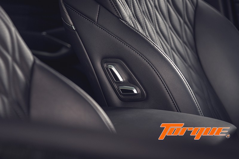 Seat Adjustment Buttons – GWM Tank 500 Diesel Black Warrior 4WD 2025 ปุ่มปรับเบาะไฟฟ้าด้านข้างเบาะ GWM Tank 500 Diesel Black Warrior 4WD 2025