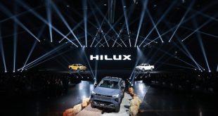 Toyota Hilux Travo และ Travo-e ใหม่ 2025 เปิดตัวในไทย — กระบะดีไซน์ใหม่ “Greater Together” ครอบคลุมทุกการใช้งาน