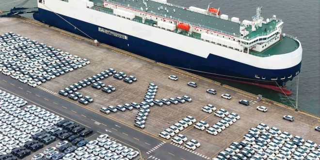 ภาพมุมสูงการขนส่งรถยนต์ไฟฟ้า GEELY EX2 ล็อตแรก ก่อนส่งถึงประเทศไทย