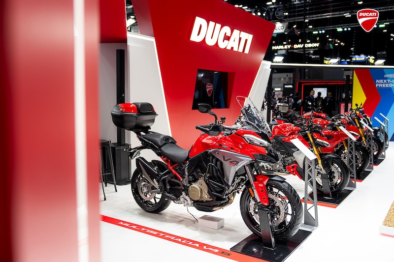 Ducati Multistrada V4 S ที่บูธ Ducati Motor Expo 2025 รถ Ducati Multistrada V4 S และรุ่นต่างๆ จัดแสดงภายในบูธ Ducati Thailand งาน Motor Expo 2025