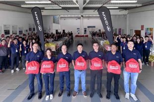 ทีมผู้บริหารและพนักงาน GWM Thailand ร่วมบรรจุถุงยังชีพช่วยเหลือน้ำท่วมภาคใต้ที่ GWM Smart Factory ระยอง