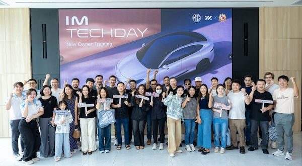 ลูกค้า MG IM6 ร่วมกิจกรรม IM TECH DAY พร้อมทีมงานเอ็มจี ณ มหาวิทยาลัยอัสสัมชัญ สุวรรณภูมิ