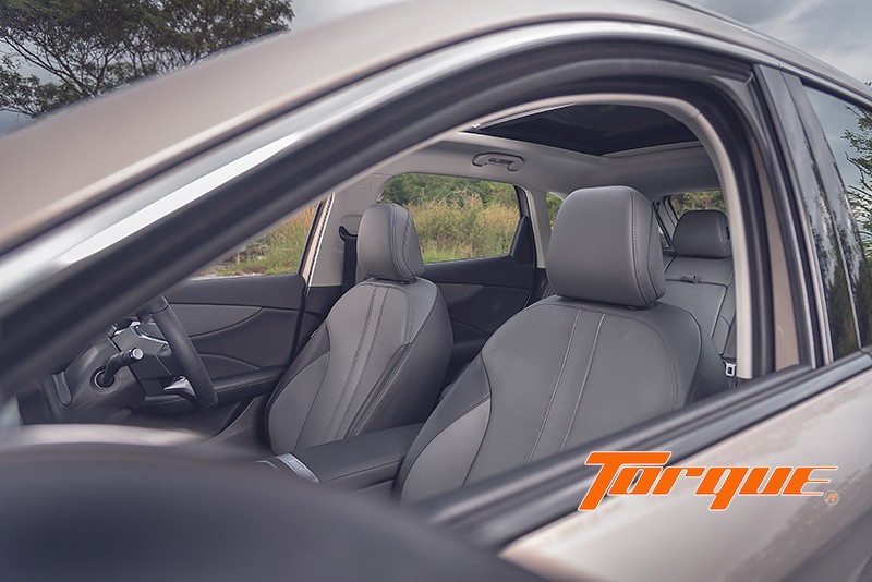 เบาะนั่งคู่หน้า MG S5 EV PLUS 2025 เบาะนั่งคู่หน้า MG S5 EV PLUS 2025 หุ้มหนังสังเคราะห์ พร้อมพื้นที่ห้องโดยสารกว้างขวาง