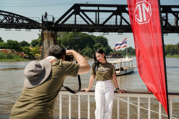 กิจกรรม MG Save Save Rally กับวิวแม่น้ำแคว กาญจนบุรี บรรยากาศถ่ายภาพผู้ร่วมทริป MG Save Save Rally ริมแม่น้ำแคว จังหวัดกาญจนบุรี