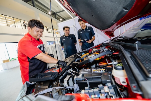 ยกระดับทักษะช่างเทคนิคยานยนต์ใน MG SKILL CONTEST 2025 การแข่งขันทักษะช่างเทคนิค ตรวจสอบระบบรถยนต์ ใน MG SKILL CONTEST 2025