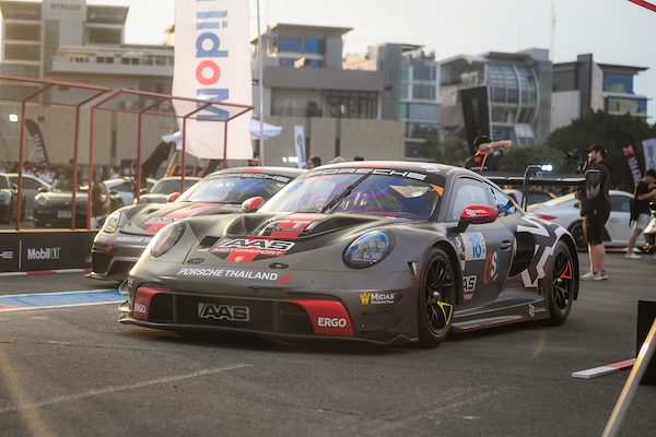 Porsche GT3 R & GT4 RS Clubsport at Das Treffen X รถแข่ง Porsche Thailand รุ่น 911 GT3 R และ 718 Cayman GT4 RS Clubsport ในโซน Motorsport งาน Das