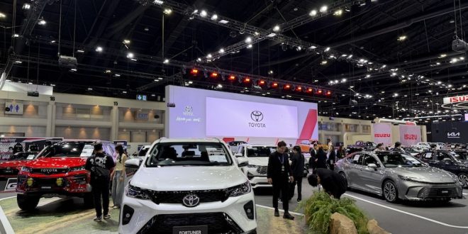 บูธโตโยต้าในงาน Motor Expo 2025 จัดแสดง Toyota Fortuner รุ่นล่าสุด พร้อมไลน์อัพรถยนต์ใหม่หลากรุ่น