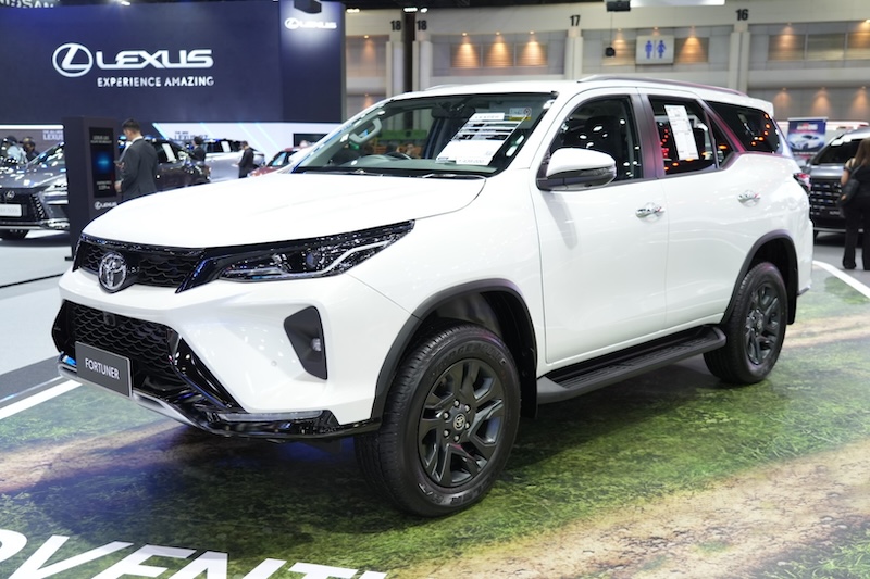 Toyota Fortuner Leader G Plus สีขาว ผู้นำตลาด PPV ในงาน Motor Expo 2025 โตโยต้า ฟอร์จูนเนอร์ Leader G+ สีขาว รถ PPV ยอดนิยมบูธโตโยต้า Motor Expo 2025