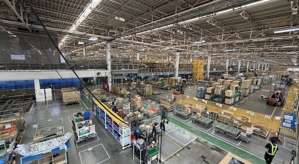 พื้นที่จัดเก็บอะไหล่และการกระจายสินค้าในโรงงานโตโยต้า พร้อมระบบจัดการคลังสินค้า