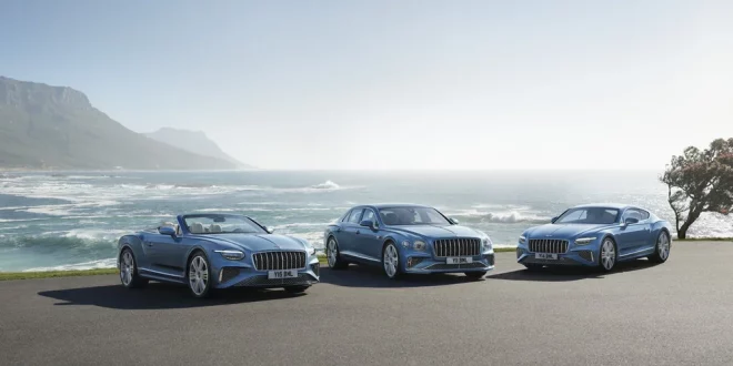 รถยนต์ Bentley รุ่น Azure ทั้ง Continental GT, Continental GTC และ Flying Spur จัดแสดงภาพรวมภายนอก ภายใต้แนวคิดความหรูหราสไตล์แกรนด์ทัวเรอร์