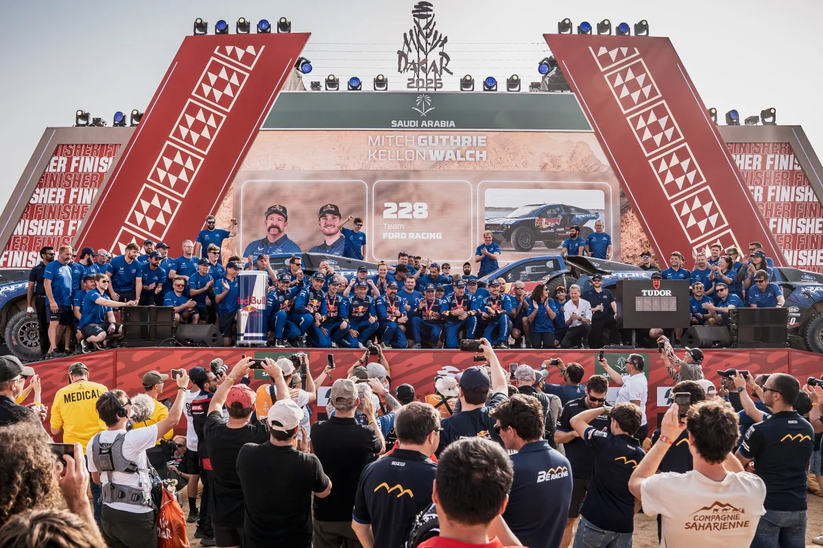 Ford Racing พิสูจน์สมรรถนะระดับโลกใน Dakar Rally ทีม Ford Racing ฉลองความสำเร็จบนโพเดียม Dakar Rally ประเทศซาอุดิอาระเบีย