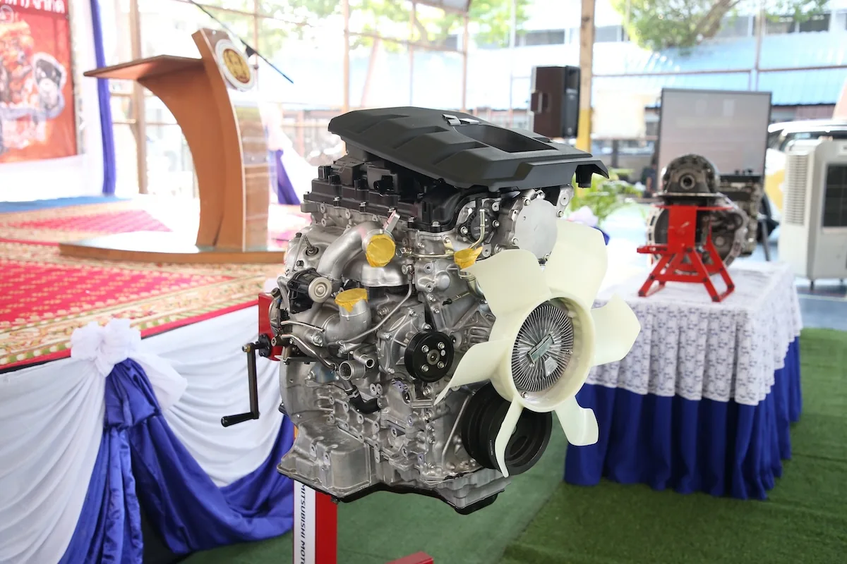 เครื่องยนต์ดีเซลเทอร์โบ 4N16 มิตซูบิชิ มอเตอร์ส ประเทศไทย สนับสนุนการศึกษาอาชีวะ เครื่องยนต์ดีเซลเทอร์โบรหัส 4N16 รุ่นใหม่ล่าสุดจาก Mitsubishi Motors Thailand สำหรับใช้เป็นสื่อการเรียนการสอนด้านช่างยนต์