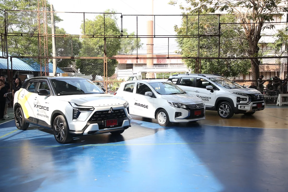 มิตซูบิชินำรถยนต์รุ่นปัจจุบันร่วมจัดแสดง สนับสนุนการเรียนรู้ภาคปฏิบัติด้านยานยนต์ รถยนต์มิตซูบิชิหลายรุ่นจัดแสดงในกิจกรรมมอบเครื่องยนต์และชุดส่งกำลัง เพื่อสนับสนุนการเรียนการสอนด้านยานยนต์ ณ วิทยาลัยเทคนิคพระนครศรีอยุธยา