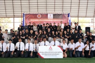 พิธีมอบเครื่องยนต์และชุดส่งกำลังจากมิตซูบิชิ มอเตอร์ส ประเทศไทย ให้แก่วิทยาลัยเทคนิคพระนครศรีอยุธยา พร้อมผู้บริหาร คณาจารย์ และนักศึกษา