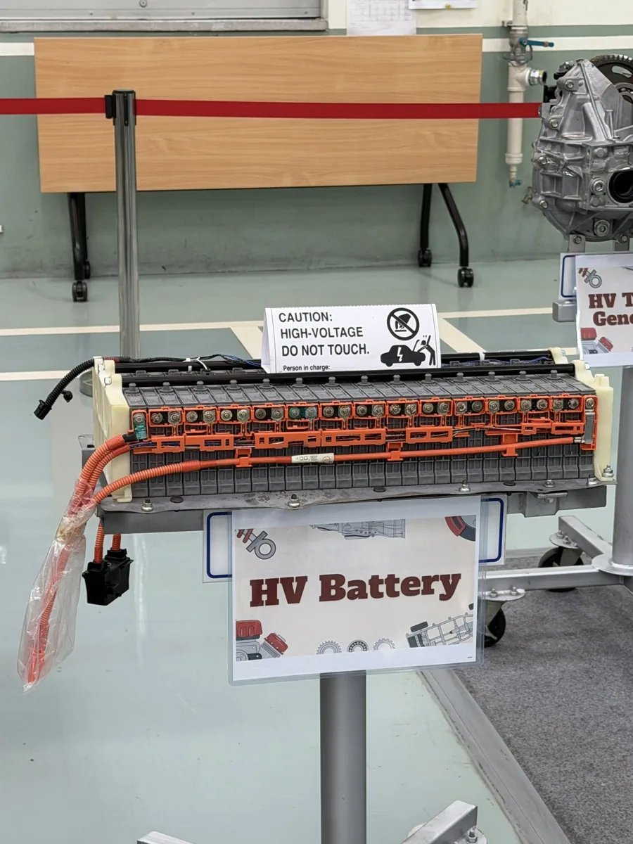 HV Battery Training ระบบความปลอดภัยแรงดันสูง Toyota แบตเตอรี่แรงดันสูง HV Battery สำหรับการฝึกอบรมยานยนต์ไฮบริด