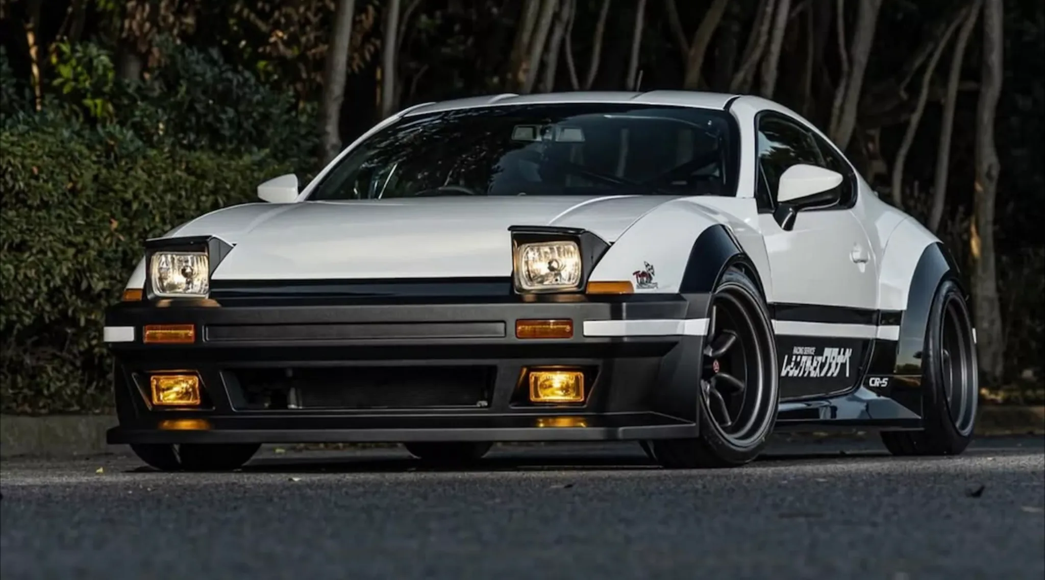 Toyota GR 86 Neo86 ไฟ Pop-Up ย้อนตำนาน AE86 Toyota GR 86 Neo86 แต่งสไตล์ AE86 พร้อมไฟหน้า Pop-Up โดย Result Japan