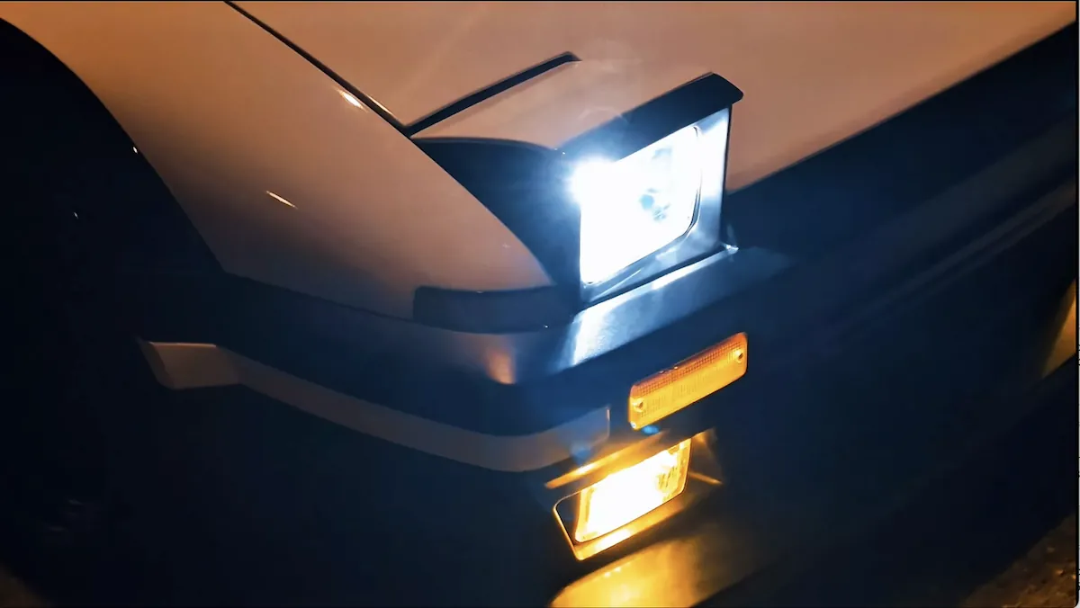Neo86 Pop-Up Headlight Close-Up ไฟหน้า Pop-Up Toyota GR 86 Neo86 ขณะเปิดใช้งาน