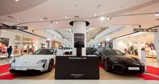 บูธ Porsche AAS Roadshow ที่ Central Westgate จัดแสดง Taycan และ Panamera