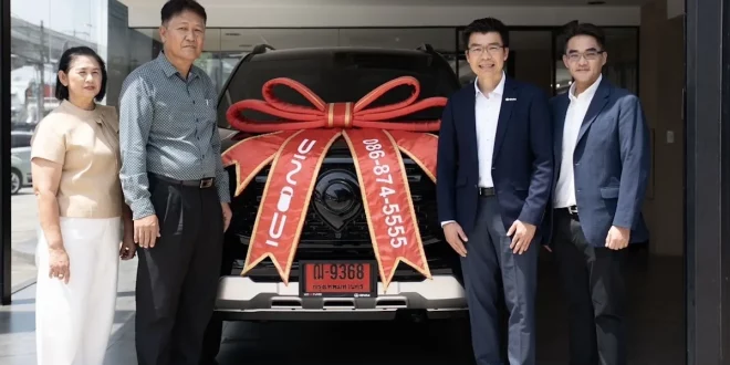 GWM (Thailand) ส่งมอบ NEW GWM POER SAHAR DIESEL ล็อตแรกให้ลูกค้าชาวไทย พร้อมทีมผู้บริหารและรถคันจริงติดโบว์แดงหน้าโชว์รูม