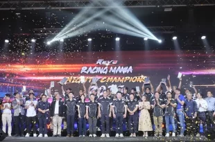 ช่วงเวลาเฉลิมฉลองชัยชนะของผู้ชนะการแข่งขัน Hilux REVO Racing Mania Night of Champions 2025 พร้อมบรรยากาศความสำเร็จบนเวที