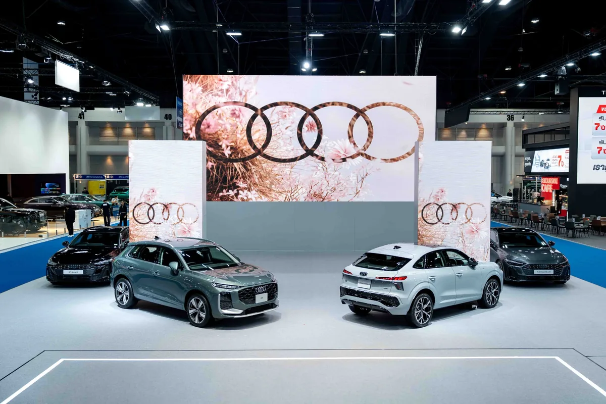 Audi Q3 และ Audi A5 ในบูธ Audi Motor Show 2026 รถ Audi Q3 และ Audi A5 ที่จัดแสดงในบูธ Audi งาน Motor Show 2026