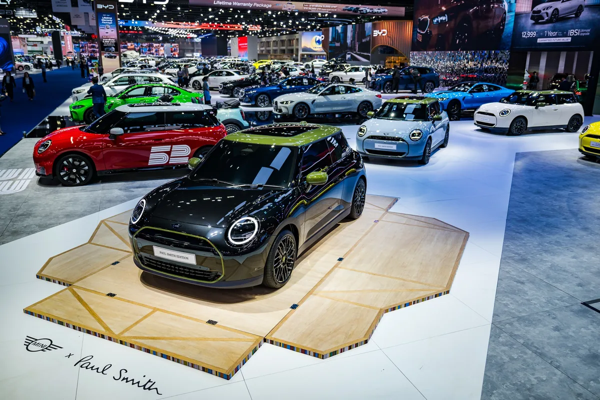 MINI Cooper Paul Smith Edition ในงาน Motor Show 2026 MINI Cooper Paul Smith Edition จัดแสดงภายในบูธ MINI ในงานมอเตอร์โชว์ 2026