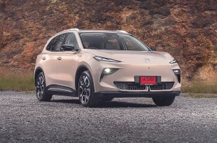 MG S5 EV PLUS รถยนต์ไฟฟ้า e-SUV ด้านหน้า