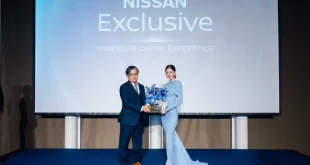 ภาพบนเวทีงาน Nissan Exclusive Immersive Dining Experience พร้อม ใบเฟิร์น พิมพ์ชนก Title Attribute (TH): Nissan Exclusive Immersive Dining Experience บนเวทีงาน