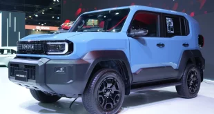 โตโยต้า Land Cruiser FJ ใหม่ 2026 มุมหน้าซ้ายในงาน Motor Show 2026