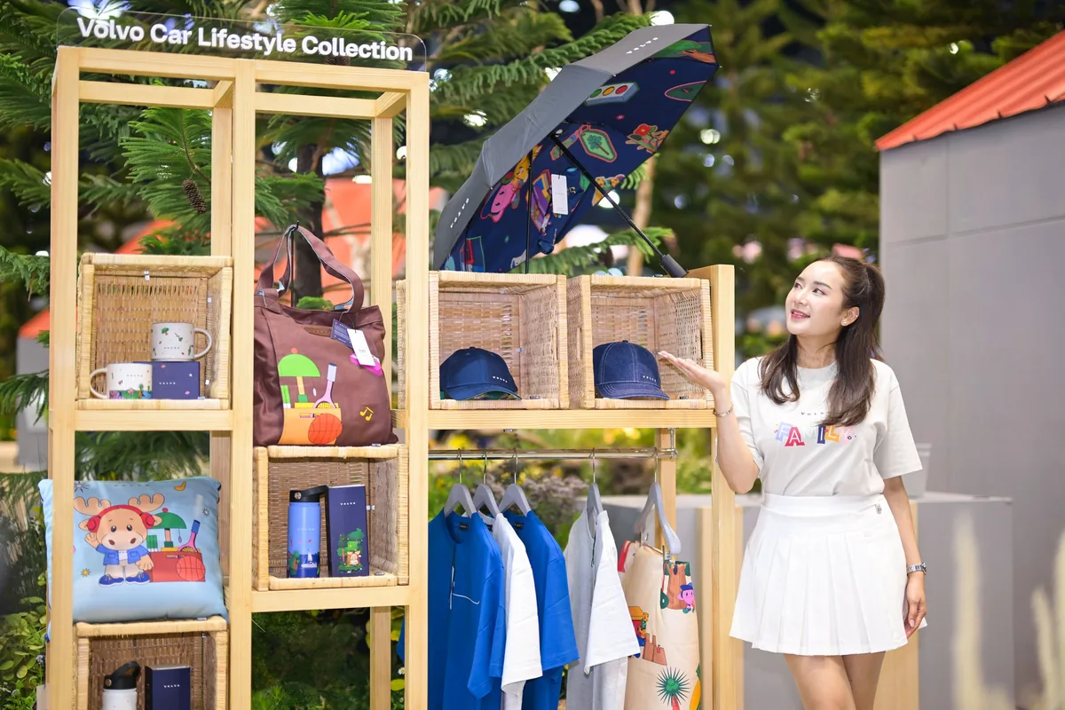 Volvo Car Lifestyle Collection ในงาน Motor Show 2026 Volvo Car Lifestyle Collection จัดแสดงภายในบูธ Volvo ในงาน Motor Show 2026