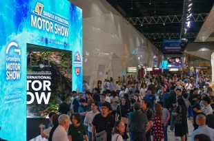 บรรยากาศผู้เข้าชมงาน Bangkok International Motor Show ครั้งที่ 47 หนาแน่นบริเวณหน้า Hall