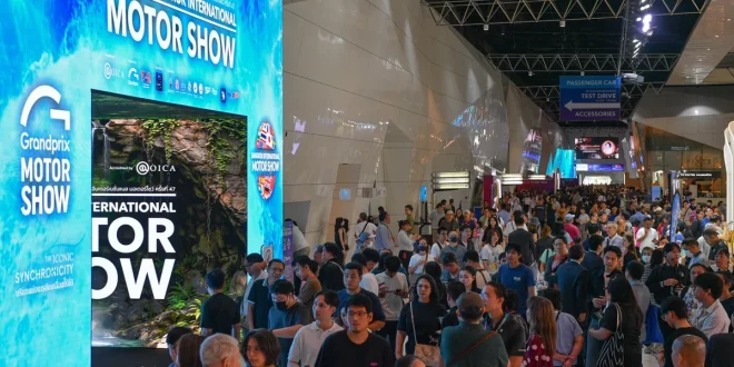 บรรยากาศผู้เข้าชมงาน Bangkok International Motor Show ครั้งที่ 47 หนาแน่นบริเวณหน้า Hall