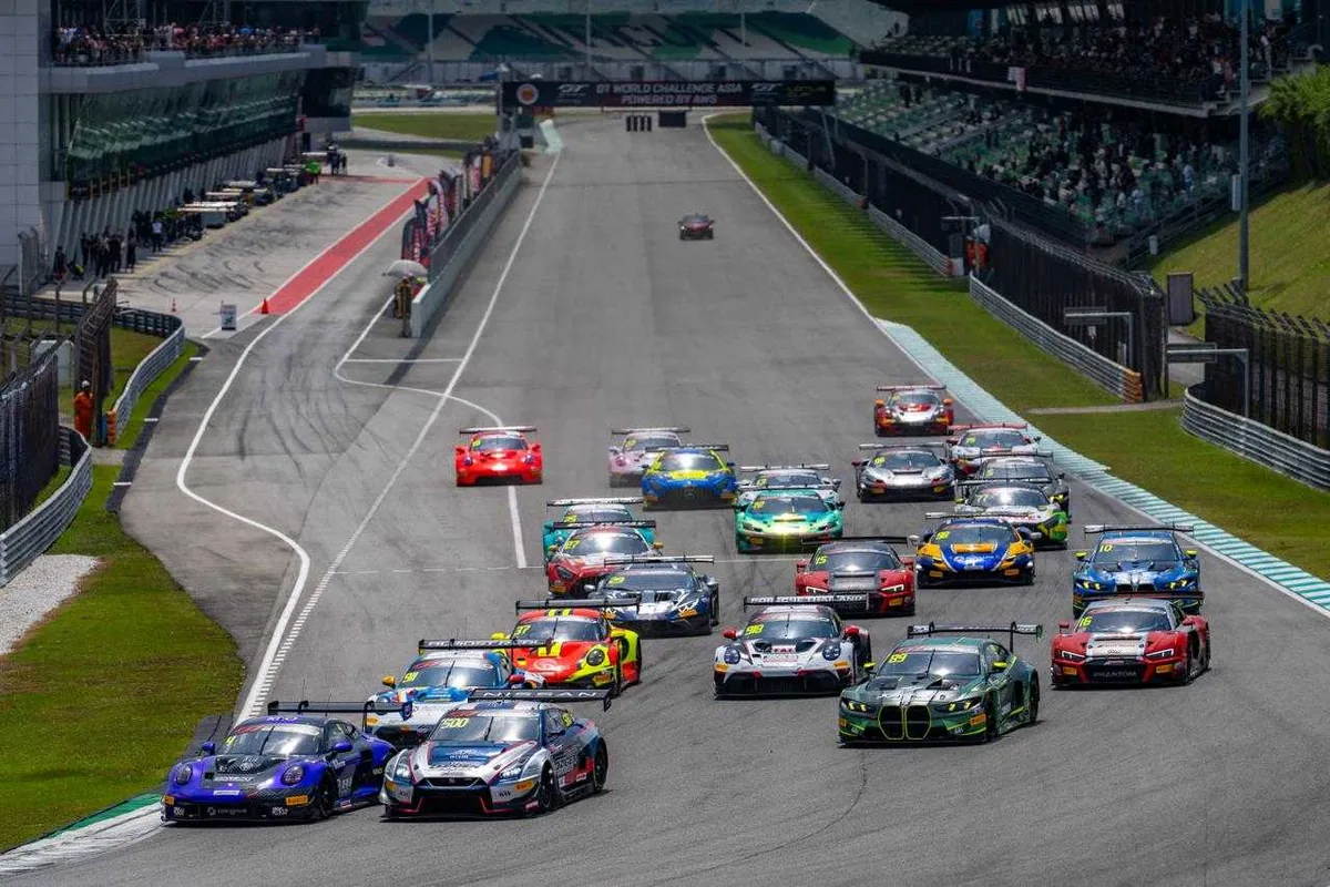 การแข่งขัน GT World Challenge Asia 2026 สนามเซปัง รถแข่ง GT World Challenge Asia ออกสตาร์ทอย่างดุเดือดที่สนามเซปัง