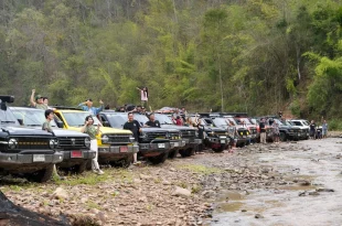 ขบวนรถ GWM TANK 300 ของกลุ่ม TANKERs ระหว่างเดินทางทำกิจกรรม CSR ที่แม่ฮ่องสอน