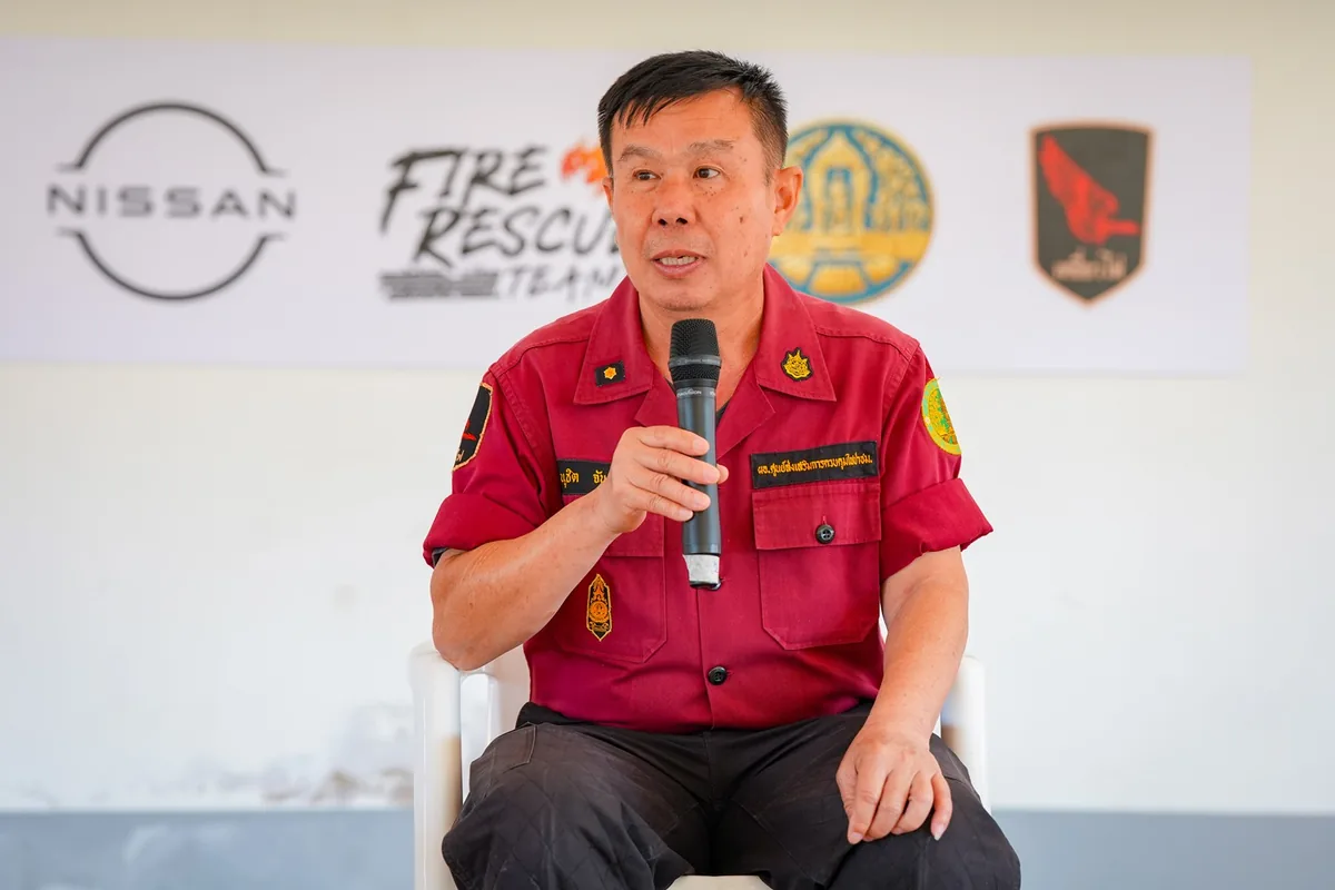 เจ้าหน้าที่ควบคุมไฟป่าเชียงใหม่ในภารกิจเหยี่ยวไฟ เจ้าหน้าที่ศูนย์ส่งเสริมการควบคุมไฟป่าเชียงใหม่ร่วมพูดถึงภารกิจป้องกันและดับไฟป่า