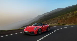 2 Porsche 911 GT3 S/C ใหม่ ภาพมุมหน้าขณะขับแบบเปิดประทุน