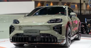 Porsche Cayenne Turbo Electric มุมหน้าเฉียง ภายในงาน Motor Show 2026